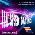 Veranstaltungsplakat für ‚TIN Speed Dating‘ am 29. Oktober um 19 Uhr in der Greifhagenstraße 28, mit dynamischem Stadtmotiv und Logos von Sonntags Club und Voices4 Berlin.“